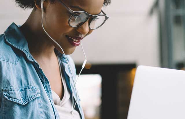 woman on laptop